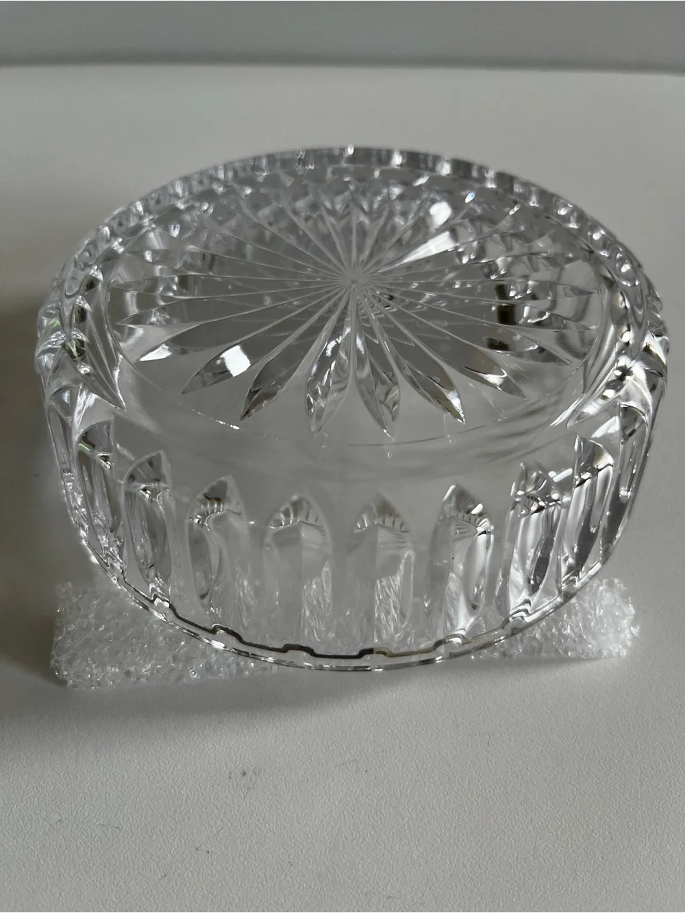 VTG Studio Nova Japan  Golden Poinsettia Round covered crystal Trinket,candy Box